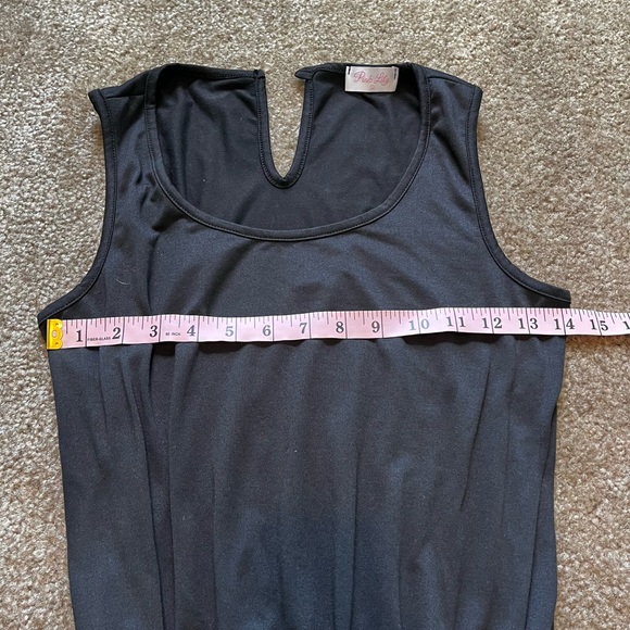 Pink Lily romper - Picture 4 of 7